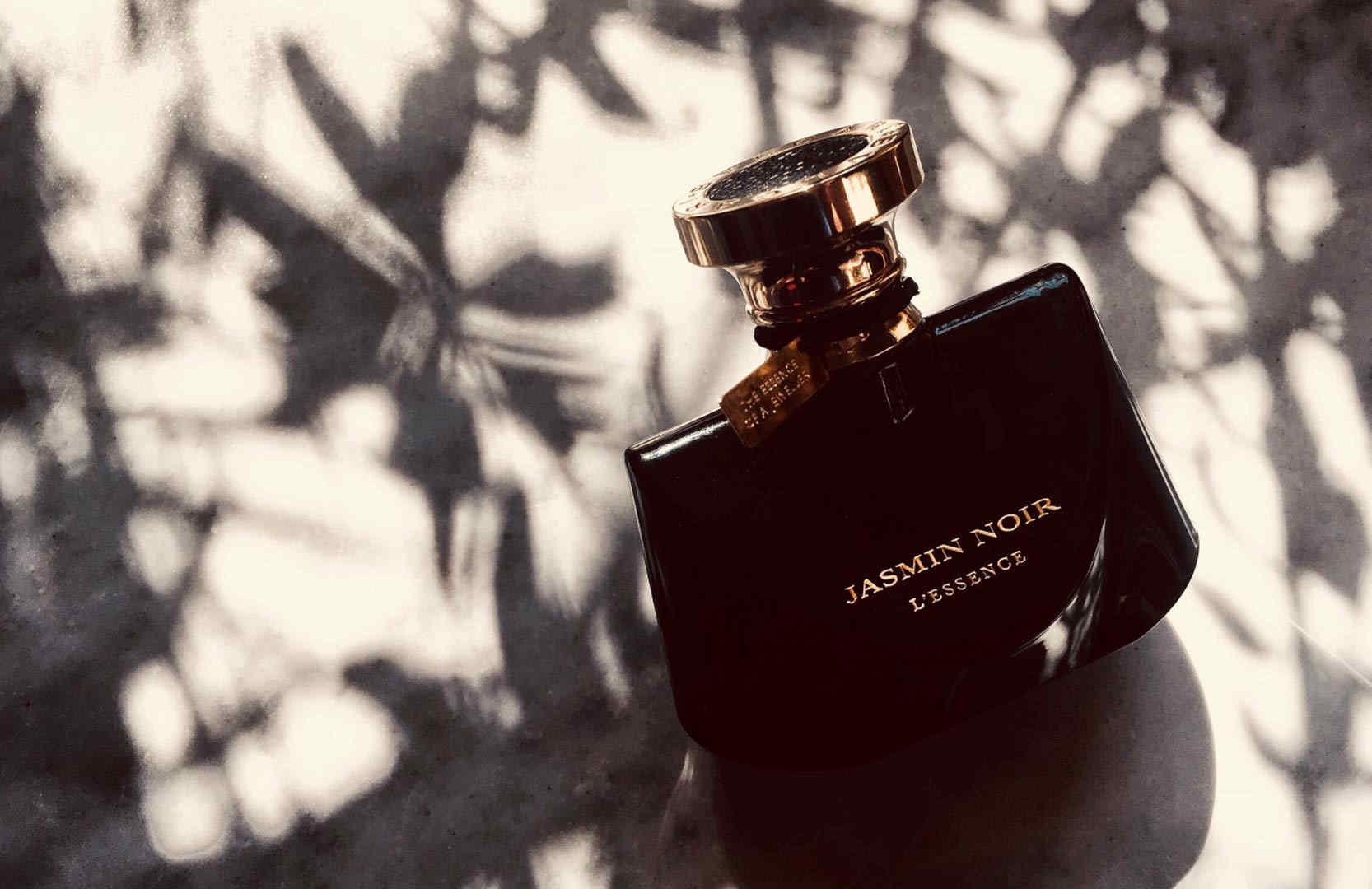 Bvlgari-Jasmin-Noir-L-Essence-1558523919.jpg