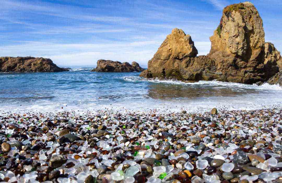 glass-beach-california-usa-1552650967.jpg