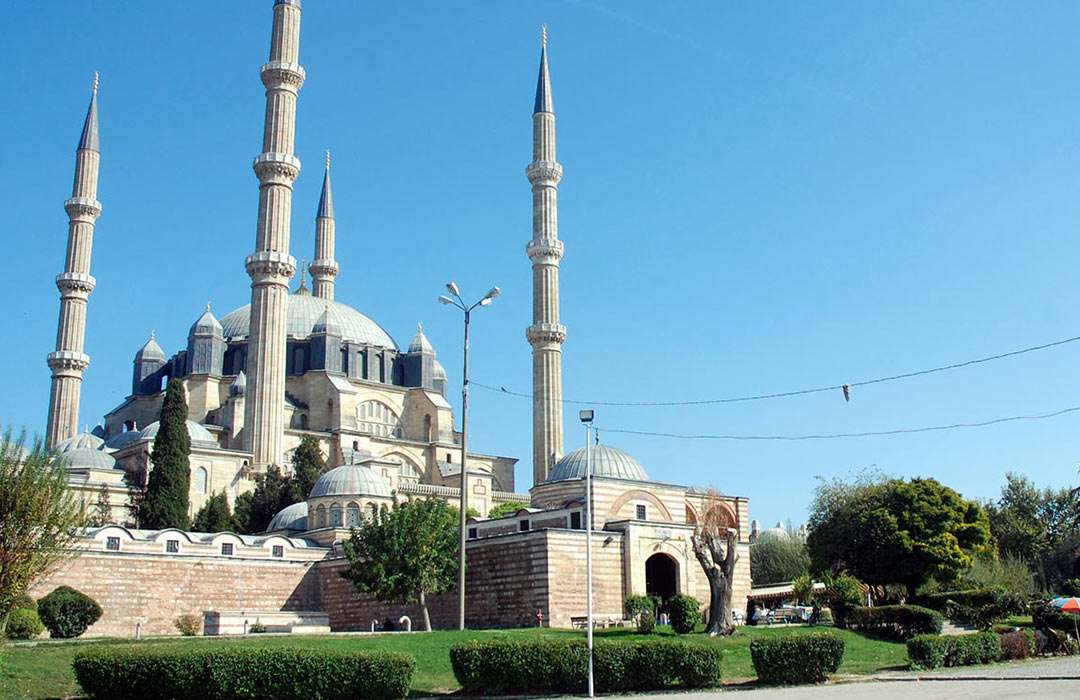 selimiye-1547734528.jpg